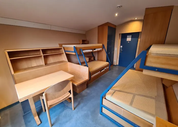 Hostel Jugendgaestehaus St.-michaels-heim