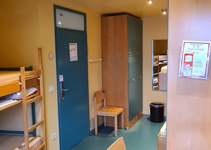 Jugendgaestehaus St.-michaels-heim Hostel *